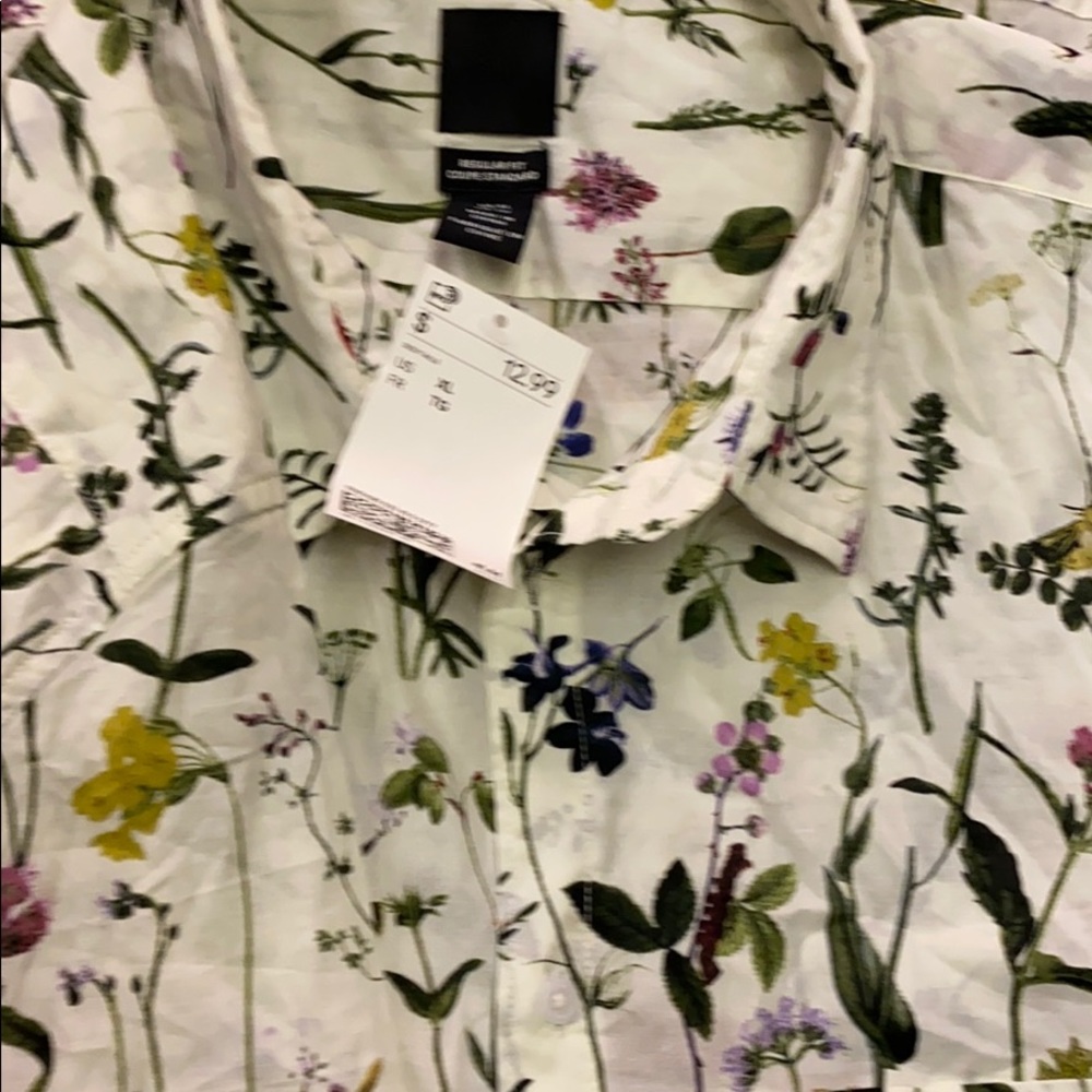 Short sleeve button down shirt